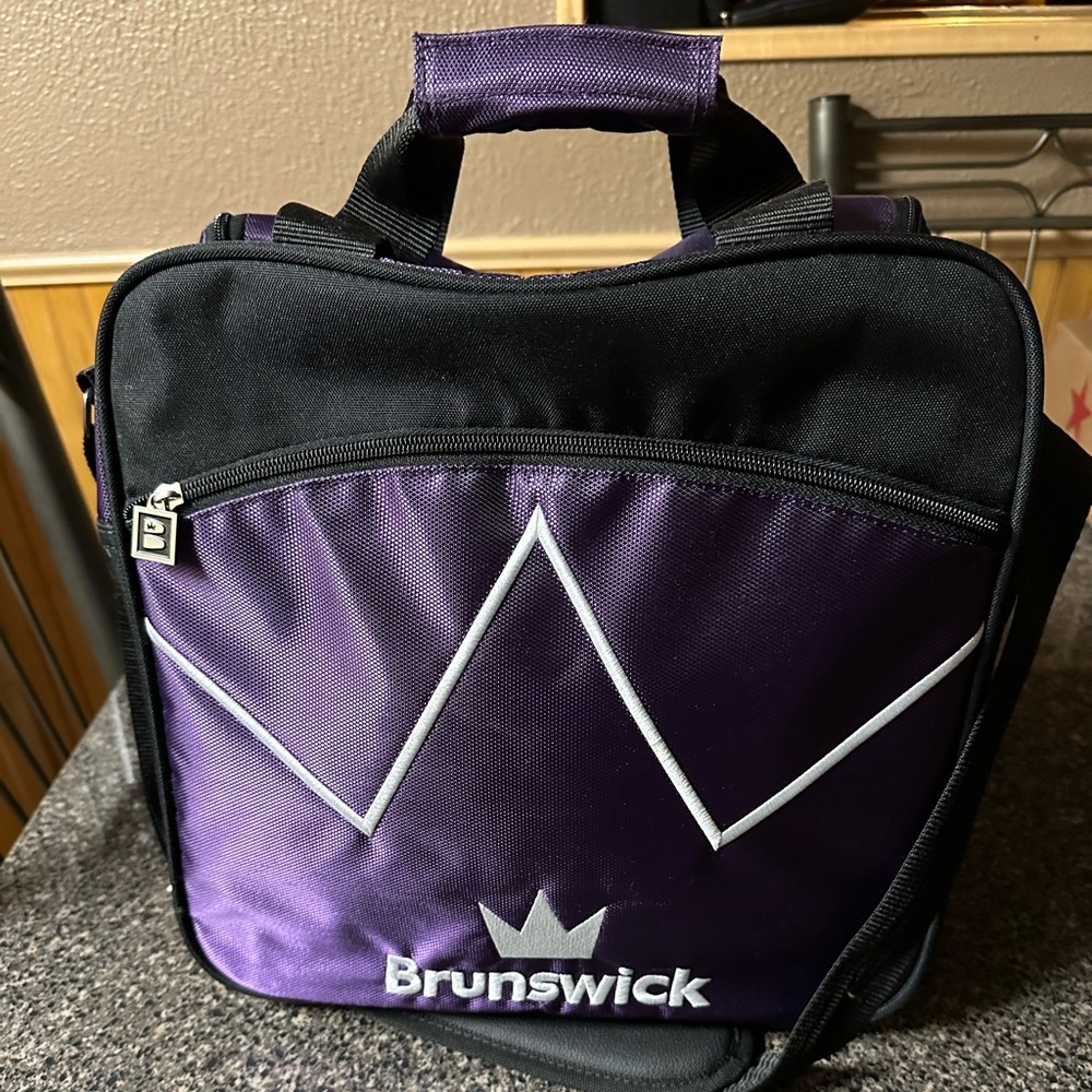 Brunswick Blitz Single Ball Purple Bowling Bag - Durable Travel Case